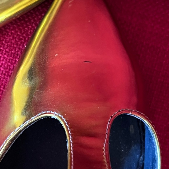 Shoes - Picture 8 of 10